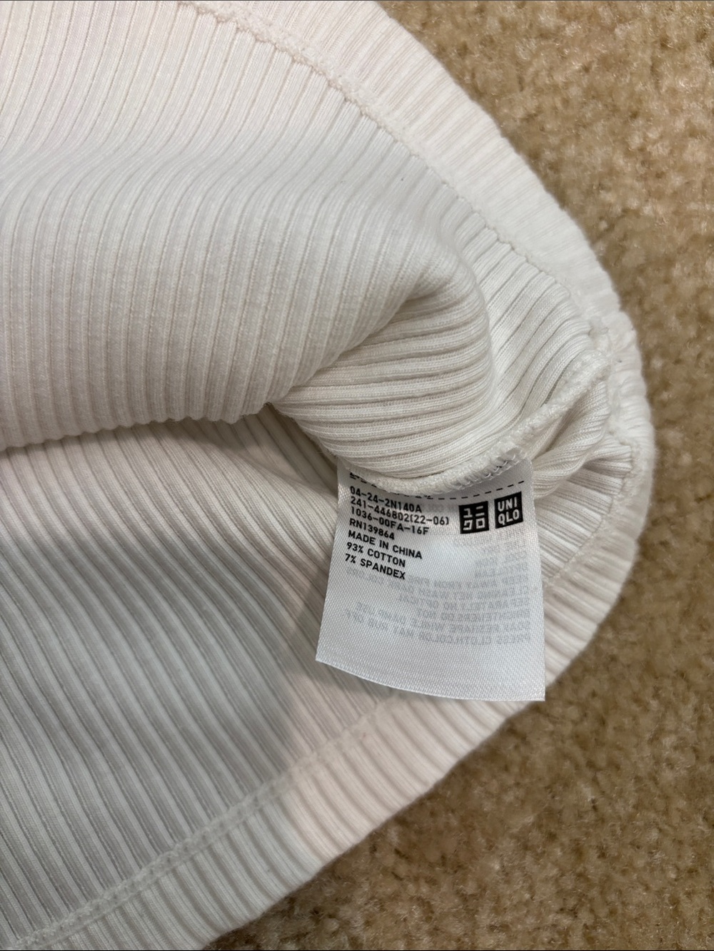 Uniqlo Cardigan and Shirt - Picture 7 of 7